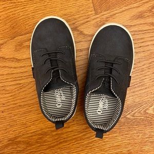 Never worn! Osh Kosh navy blue slip on faux suede sneakers, size 8